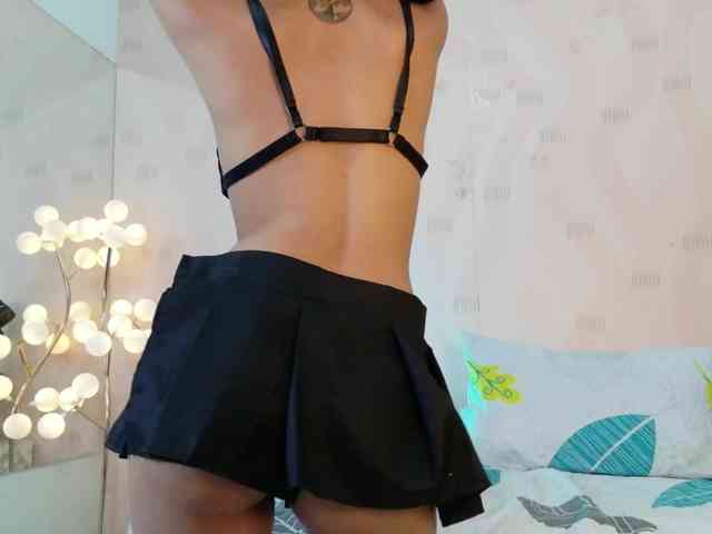 slutlittlegir webcam