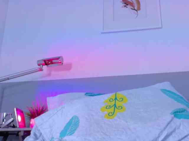 slutlittlegir webcam
