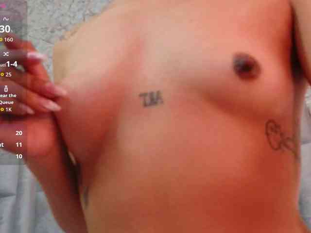 slutlittlegir webcam