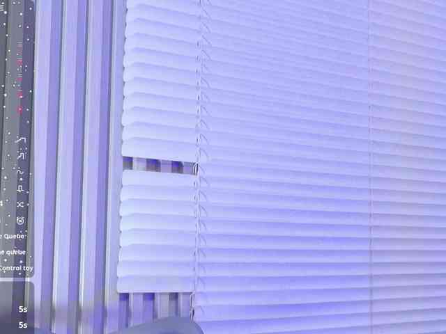 slutlittlegir webcam
