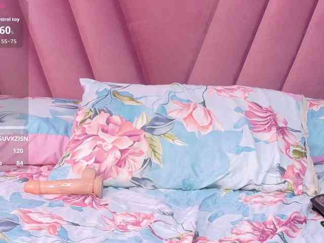 slutlittlegir webcam