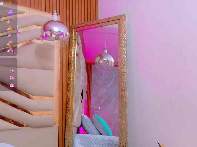 slutlittlegir's webcam live show