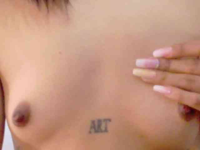 slutlittlegir webcam