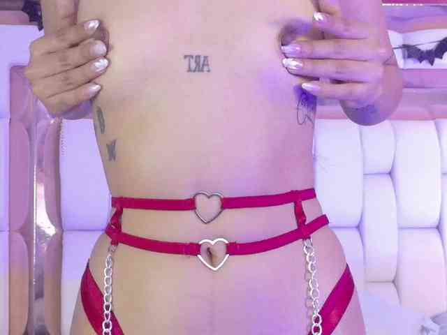 slutlittlegir webcam