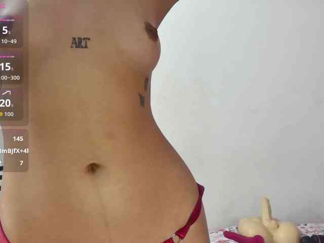 slutlittlegir webcam