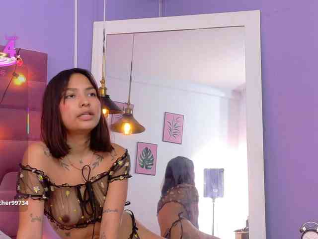 slutlittlegir webcam