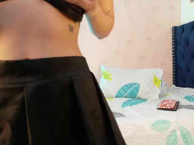 slutlittlegir webcam