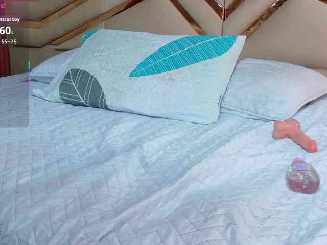 slutlittlegir webcam