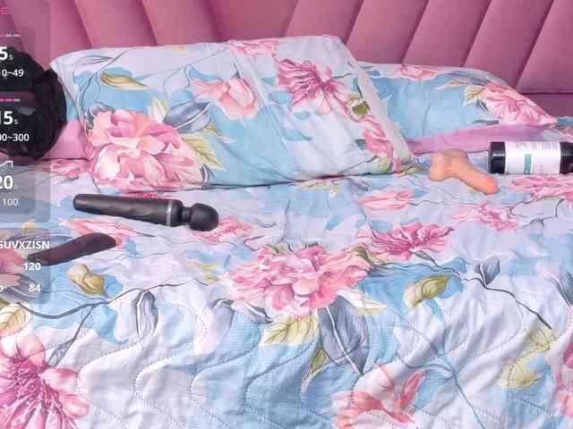 slutlittlegir webcam