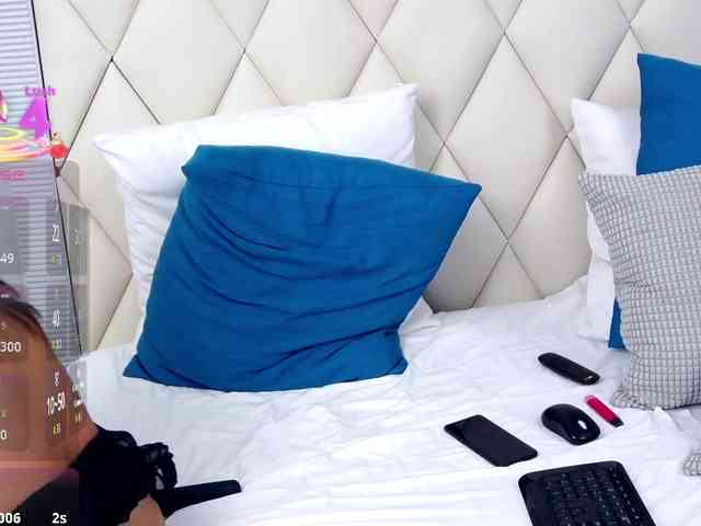 LouiseVega webcam