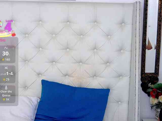 LouiseVega webcam