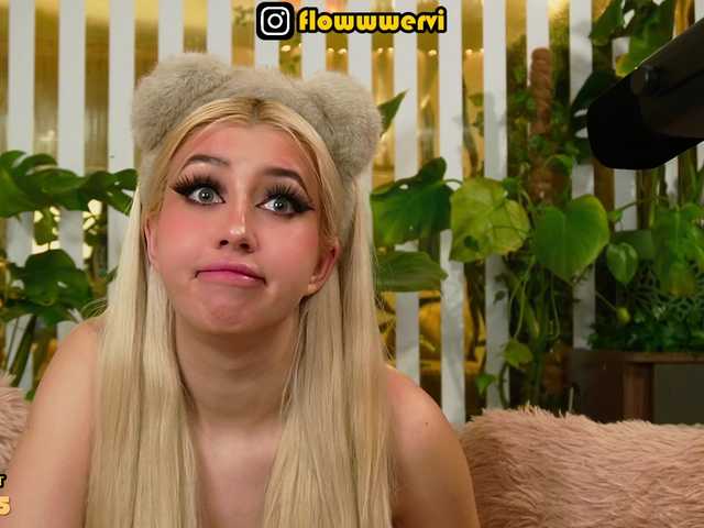 MiaLiaHot's BongaCams profile