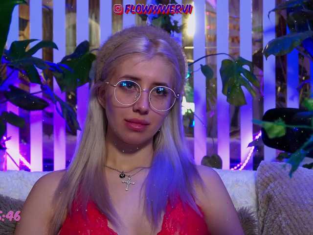 MiaLiaHot's BongaCams show and profile