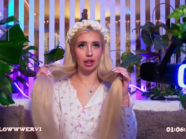 MiaLiaHot from BongaCams is Freechat