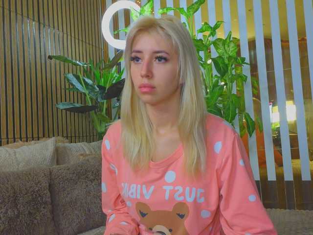 wow porn MiaLiaHot