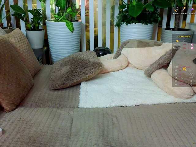 MiaLiaHot from BongaCams