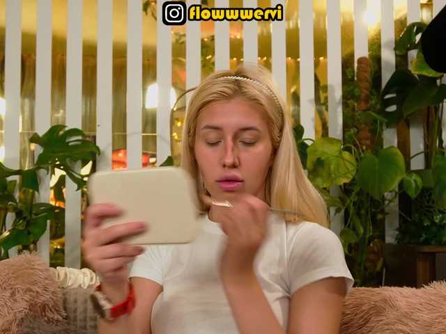 MiaLiaHot's BongaCams profile