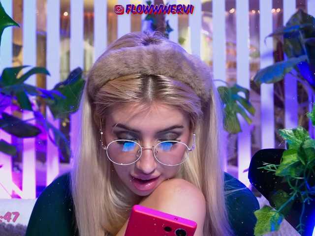 эро от MiaLiaHot