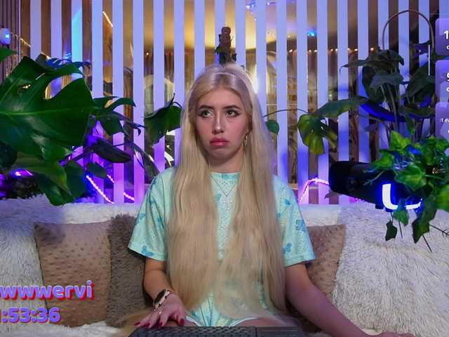 MiaLiaHot from BongaCams