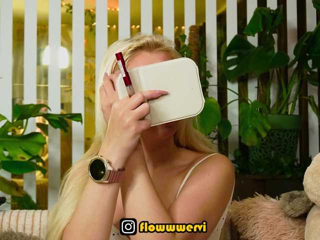 MiaLiaHot's BongaCams profile