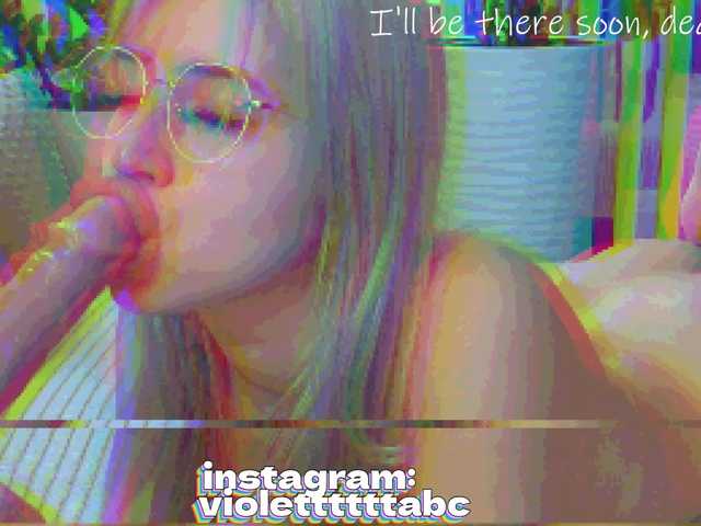 MiaLiaHot from BongaCams