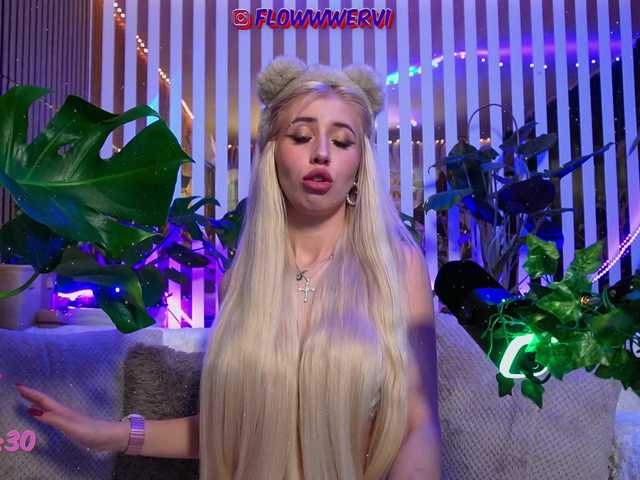 MiaLiaHot's BongaCams show and profile