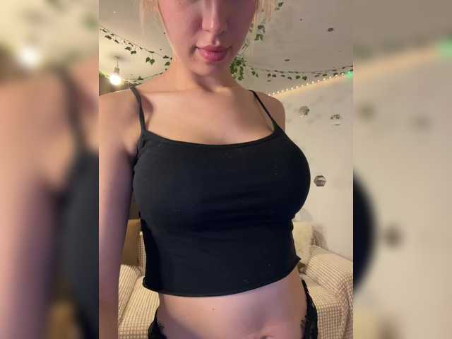 MiaLiaHot Live Webcam on BongaCams
