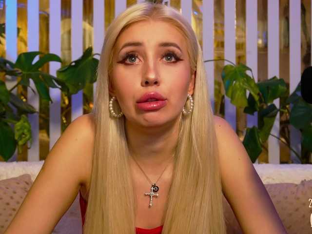 секс с MiaLiaHot