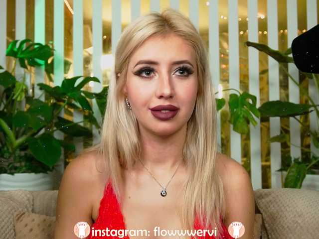 MiaLiaHot's BongaCams show and profile