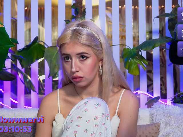 MiaLiaHot's BongaCams show and profile