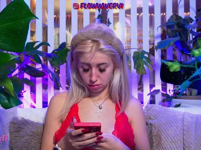 MiaLiaHot's BongaCams show and profile