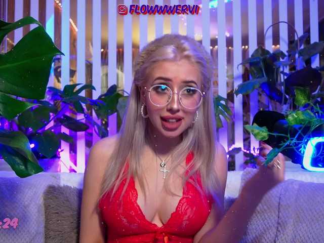 MiaLiaHot's BongaCams show and profile