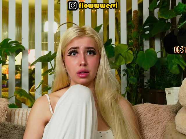 Preview of flowwwergirl