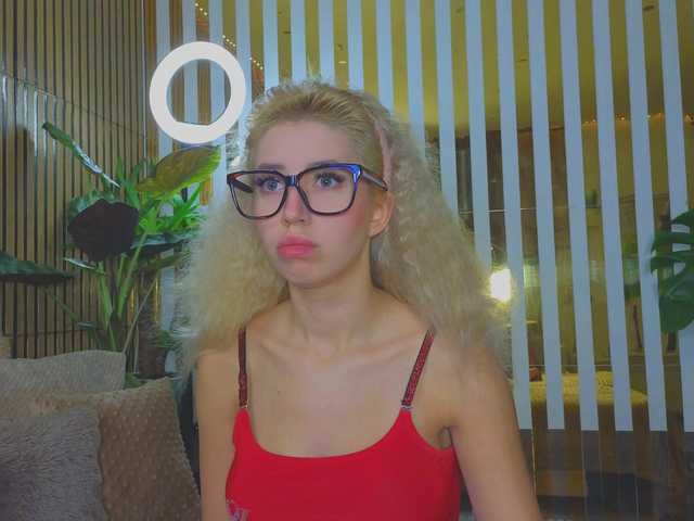 MiaLiaHot from BongaCams is Freechat