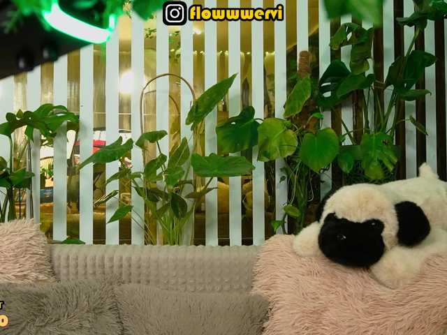 Preview of flowwwergirl