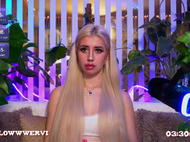 стрип от MiaLiaHot