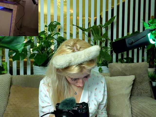 MiaLiaHot live cam