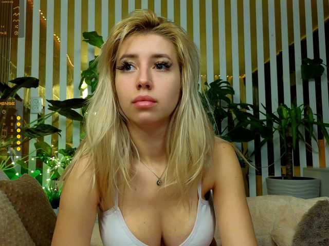 Эросцены MiaLiaHot