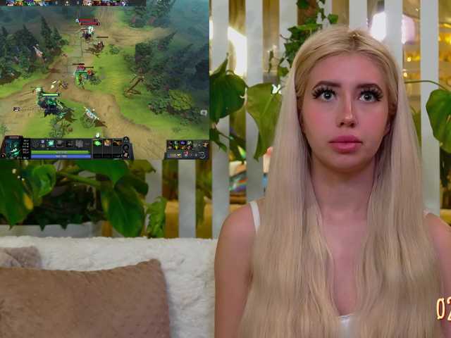 MiaLiaHot's BongaCams show and profile