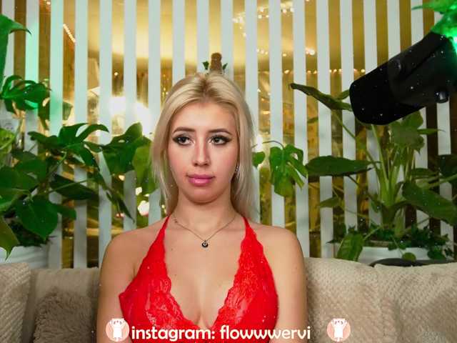 MiaLiaHot's BongaCams show and profile
