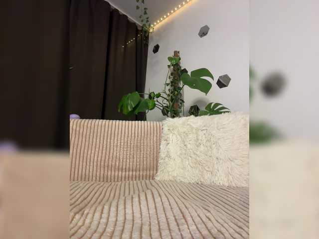 MiaLiaHot Live Webcam on BongaCams