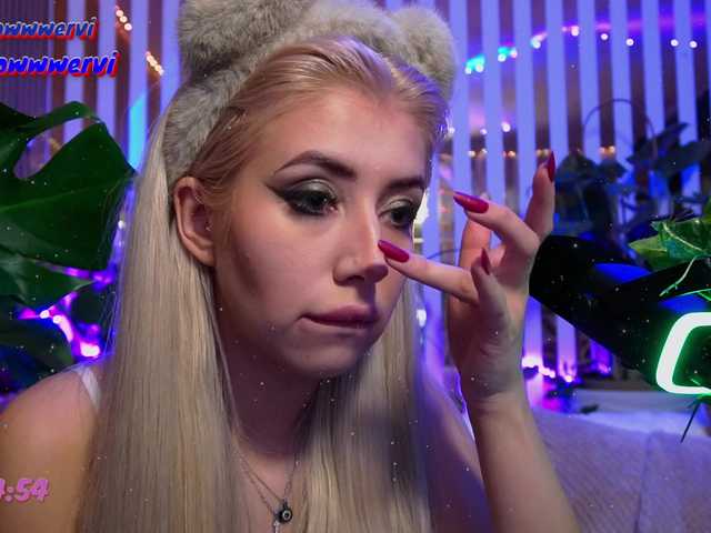 секс с MiaLiaHot