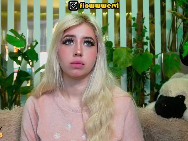 MiaLiaHot's BongaCams profile