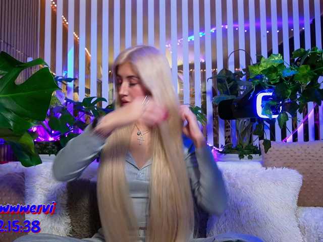 MiaLiaHot from BongaCams