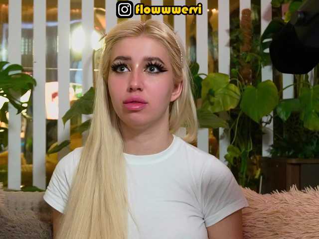 MiaLiaHot's BongaCams profile