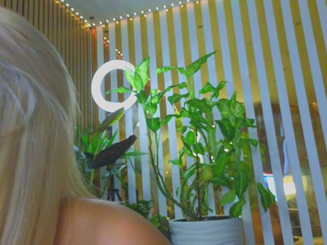 MiaLiaHot from BongaCams is Freechat
