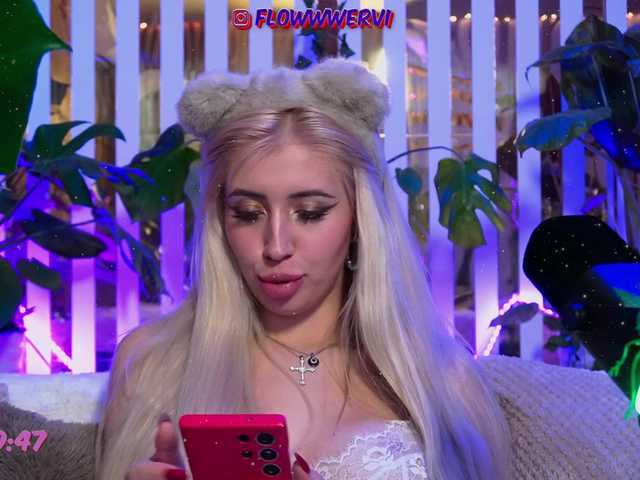 MiaLiaHot's BongaCams show and profile