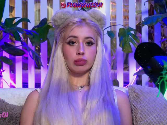 MiaLiaHot's BongaCams show and profile