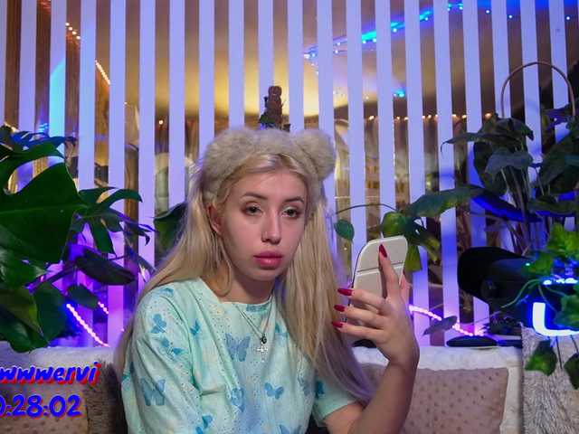 MiaLiaHot from BongaCams