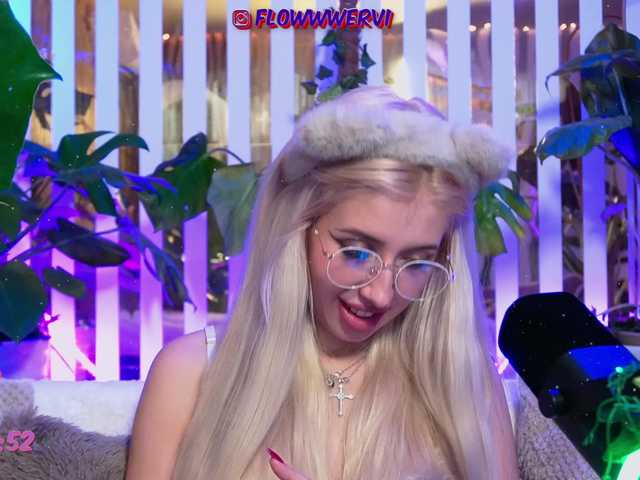 MiaLiaHot's BongaCams show and profile